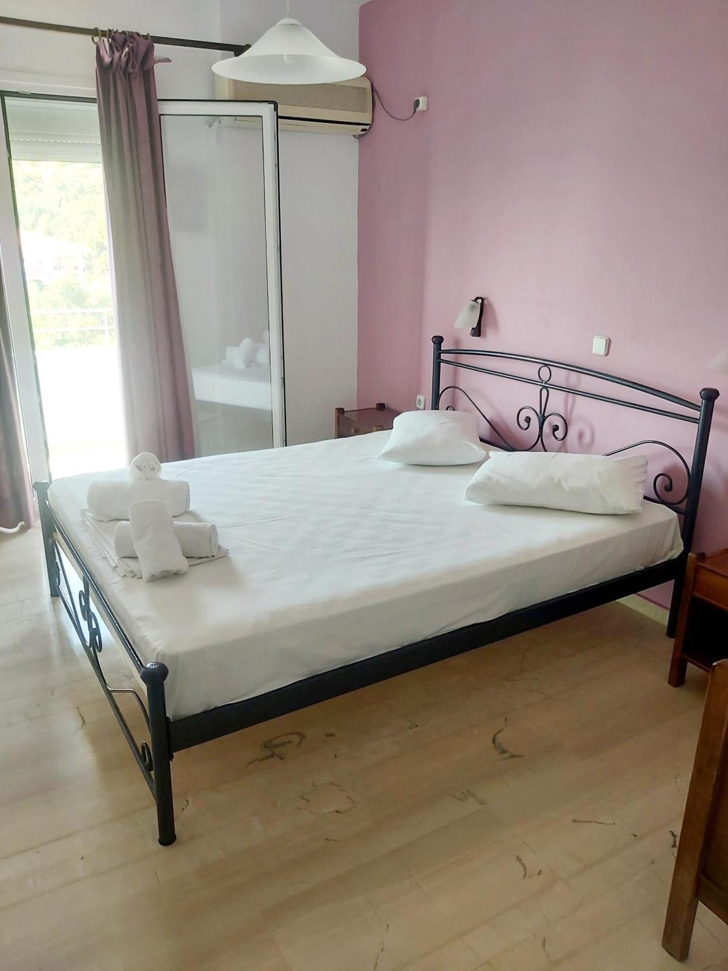 Aparthotel Filoxenia & Poros (Kefalonia)