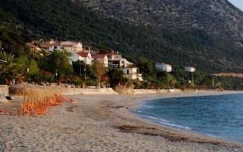 Filoxenia & Poros (Kefalonia)